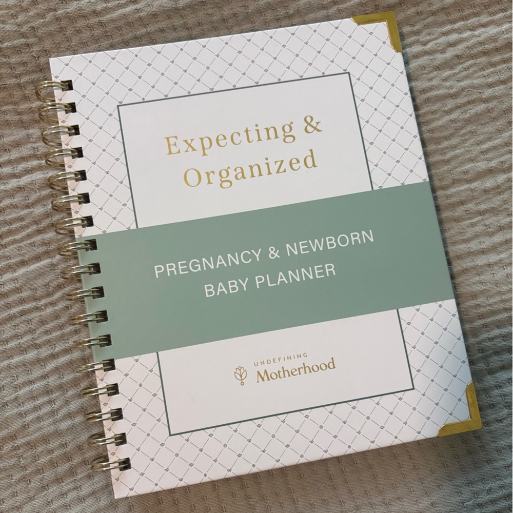 Motherhood Expecting & Organized Planner - Gold and White